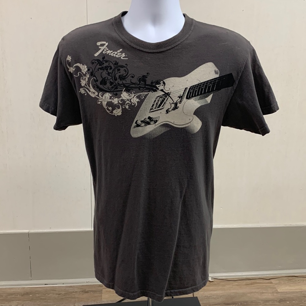 Vintage Fender guitar t-shirt 😎